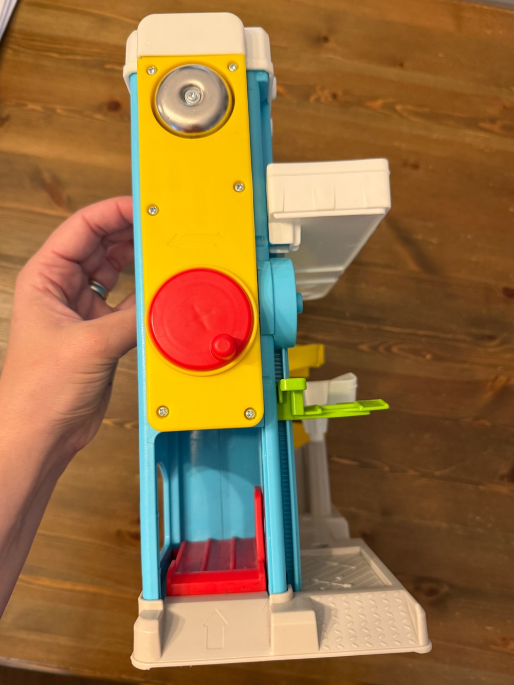 Fisher Price Little People Helpful Neighbors Garage Playset - *Playset Only* - Picture 3 of 4